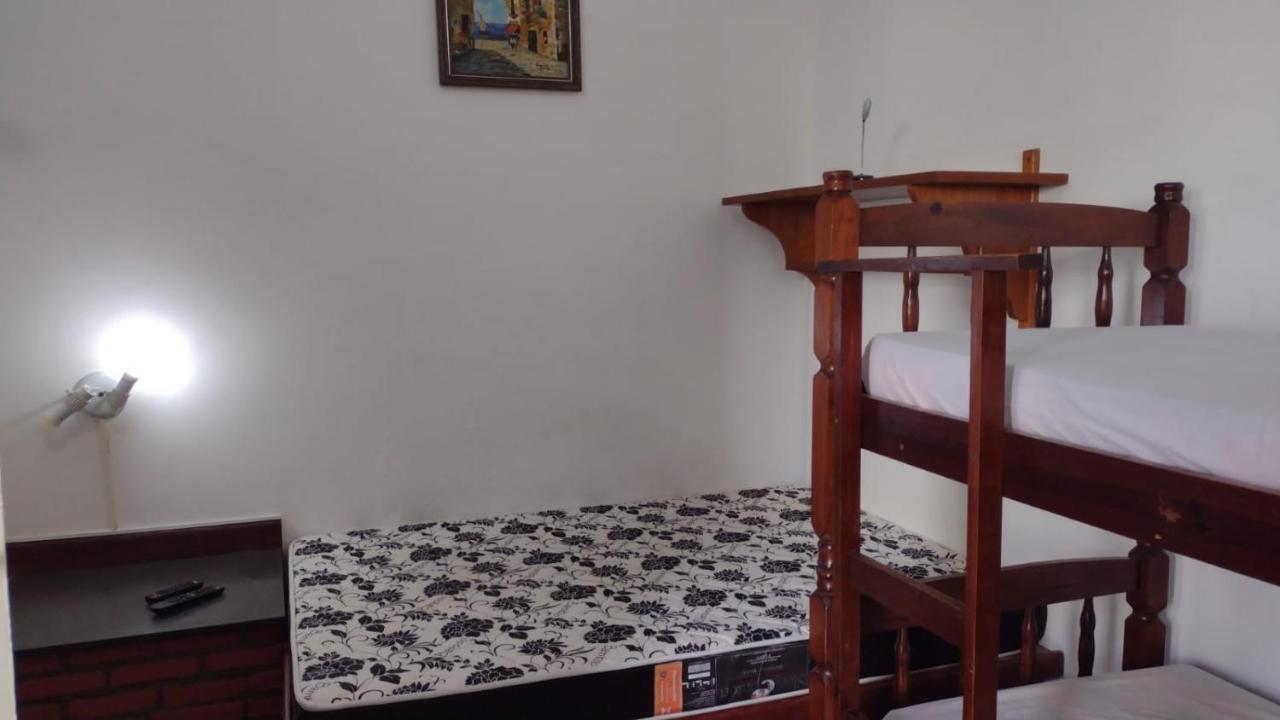 Вилла Casa Inteira Cravada Entre Os Principais Pontos Turisticos Карагуататуба Экстерьер фото